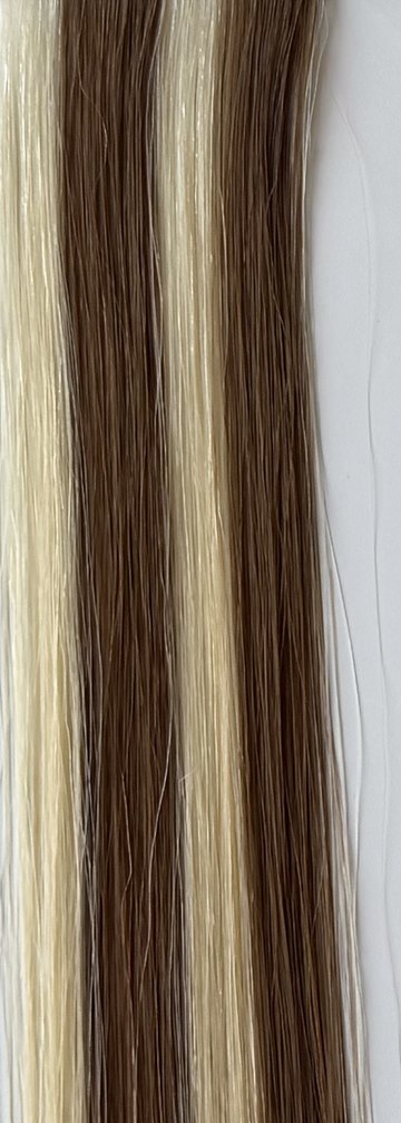 Color P4/60 hair swatch