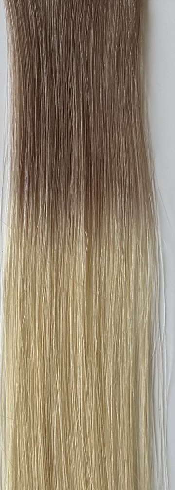 Color T7/90 hair swatch